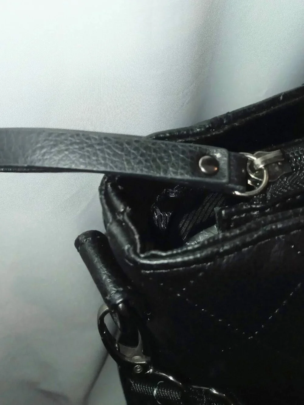 Solo Black Quilted Laptop Tote Shoulder Bag w/ Strap 18